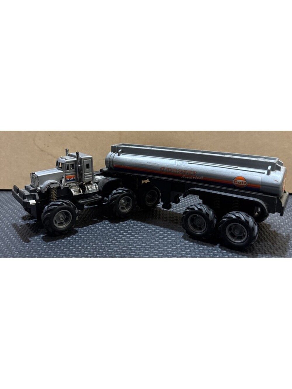 Vintage Rare 1986 Gulf Tanker Truck | B.C. USA? | Plastic | Push & Go